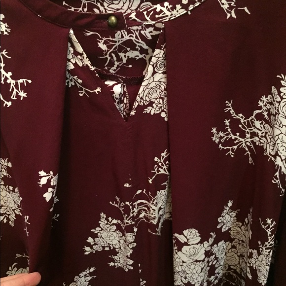 Burgundy mini dress - Picture 3 of 3